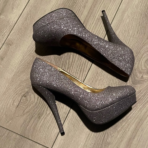 NWOB Charlotte Russe Glitter Classic Pump - Picture 3 of 8